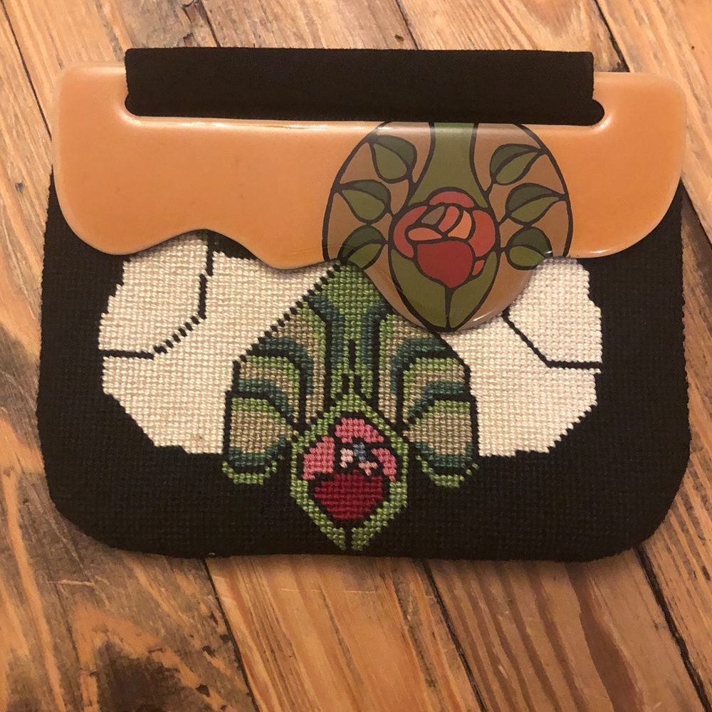 Patricia Smith 1980 moon bag embroidered vintage purse excellent condition